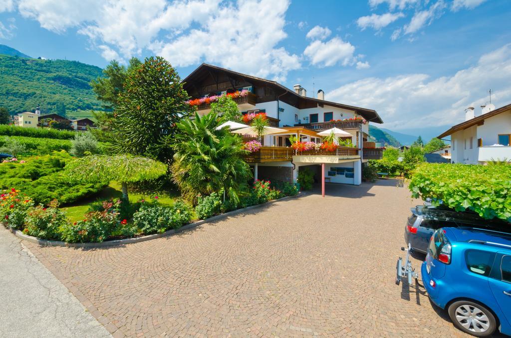 Hotel & Residenz Traubenheim Nalles Exterior foto